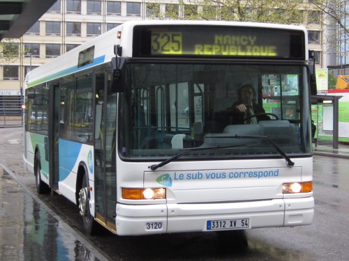 Réseau suburbain Heuliez Bus GX217 : 3312 XV 54