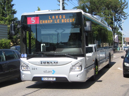 Réseau urbain Irisbus Urbanway 12 GNC : DS-663-VR